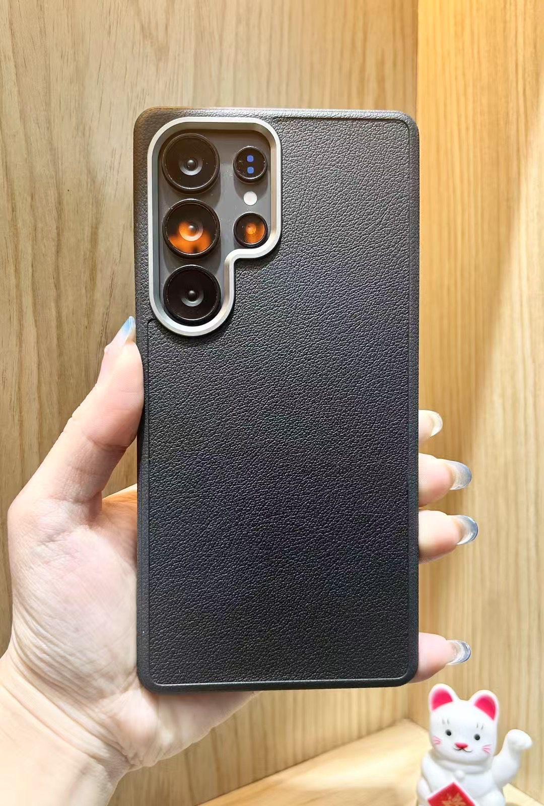 HENKS Hazel Vegan Leather Case – Premium Metal Camera Bezel & Textured Finish